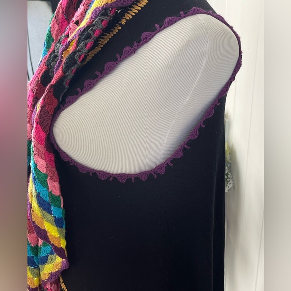 Double Zero Multicolored crocheted Vest - Picture 11 of 11